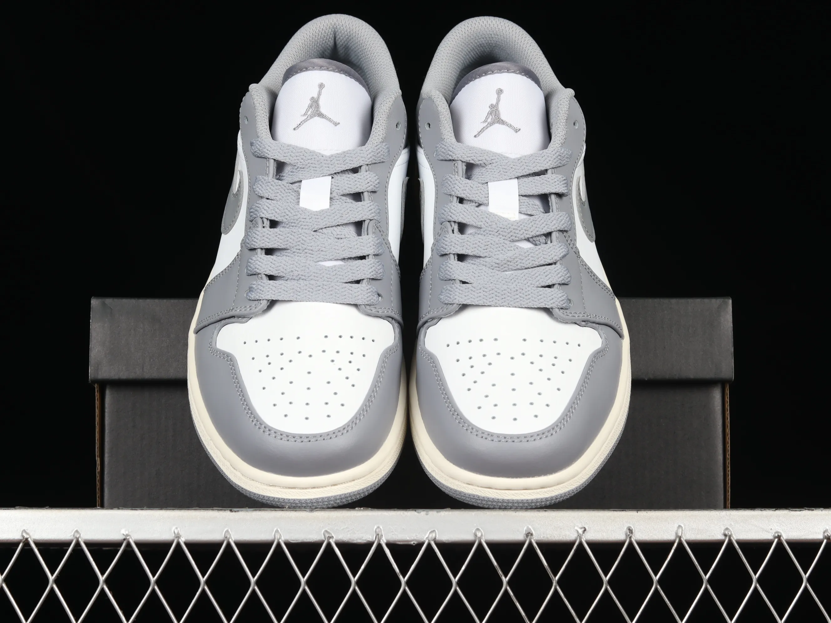 All categories Air Jordan Jordan series basketball shoes Air Jordan 1 Low G version pure original Air Jordan 1 Low "Vintage Grey" AJ1 Joe 1 white gray low-top basketball shoes 553558-053